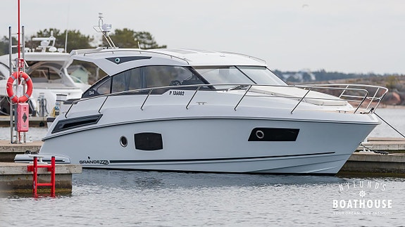 Grandezza 34 OC | Volvo Penta D6 380 DPI 6 of 30