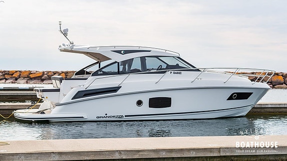 Grandezza 34 OC | Volvo Penta D6 380 DPI