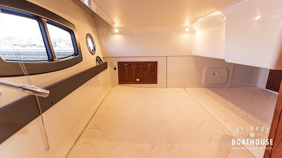 Grandezza 34 OC | Volvo Penta D6 380 DPI 29 of 30