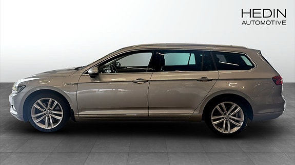 Volkswagen Passat 6 of 9