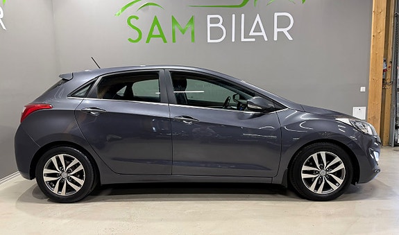 Hyundai i30 2 of 19