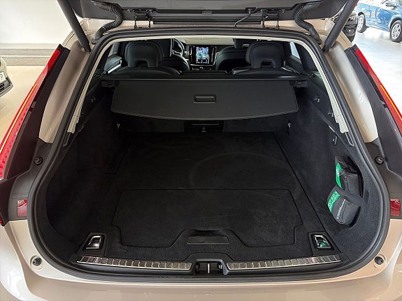 Volvo V90 16 of 18
