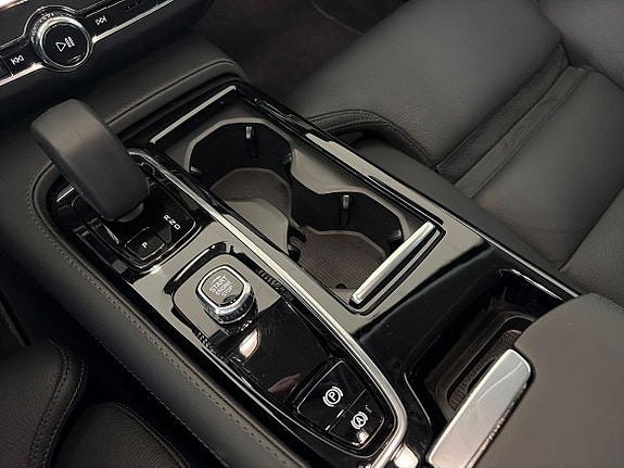 Volvo V90 16 of 20