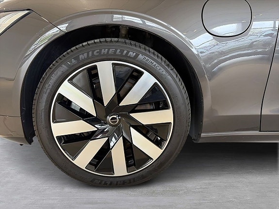 Volvo V90 8 of 20