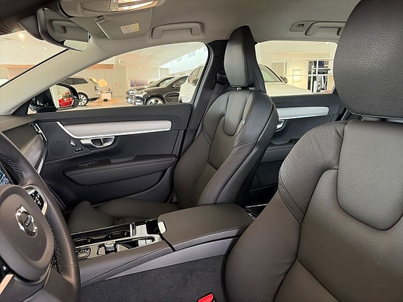 Volvo V90 10 of 20