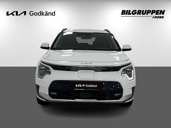 Kia Niro 2 of 24