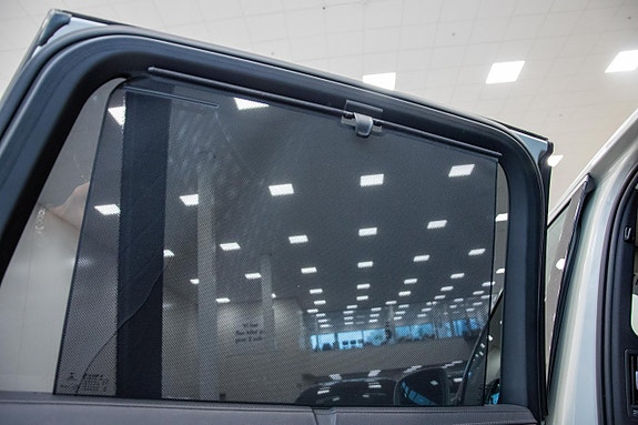 Volvo XC90 15 of 30
