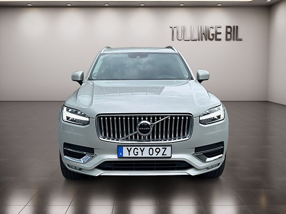 Volvo XC90 8 of 30