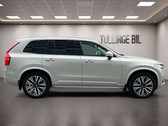 Volvo XC90 6 of 30