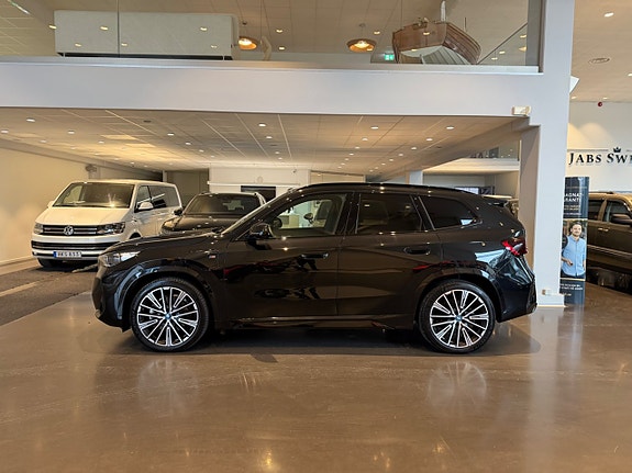 BMW X1 2 of 5