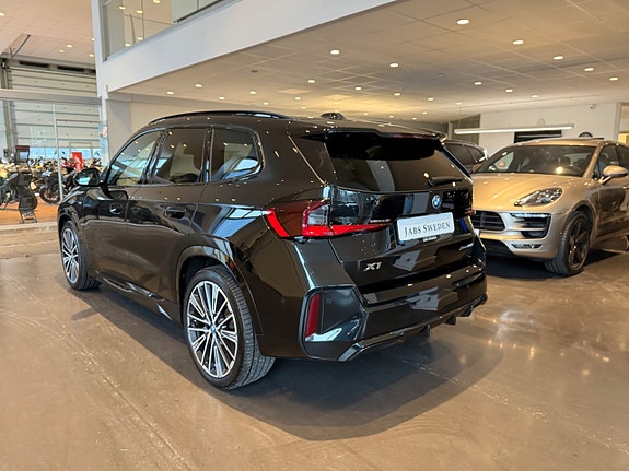 BMW X1 3 of 5