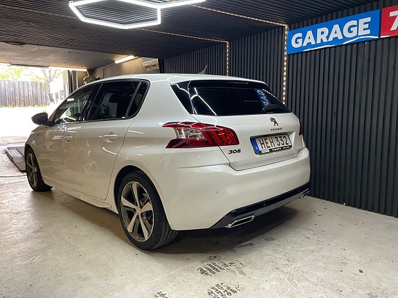 Peugeot 308 6 of 20