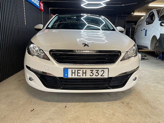 Peugeot 308 5 of 20