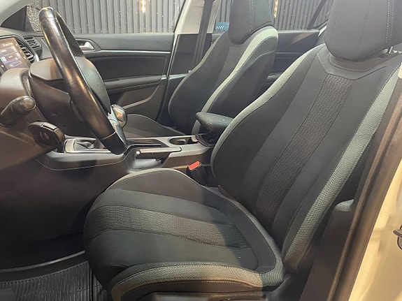 Peugeot 308 9 of 20