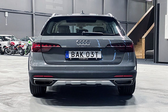 Audi A4 allroad 5 of 5
