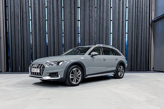 Audi A4 allroad 2 of 5