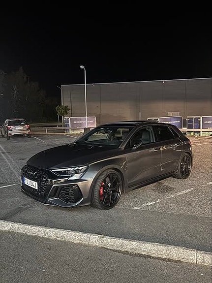 Audi RS3 2 of 5