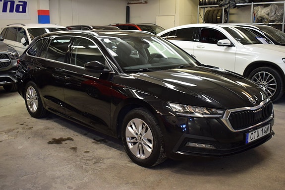 Skoda Octavia 2 of 5