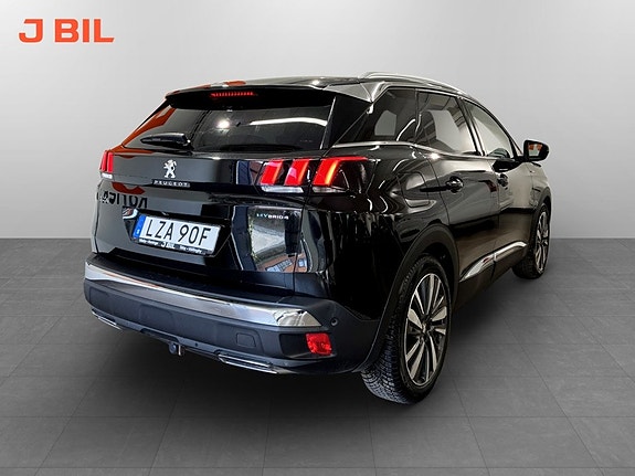 Peugeot 3008 4 of 5