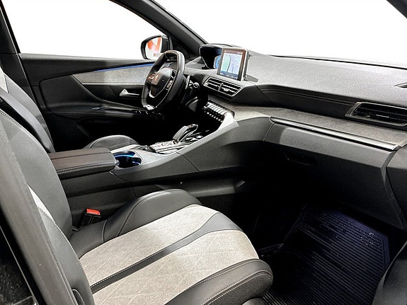 Peugeot 3008 9 of 15