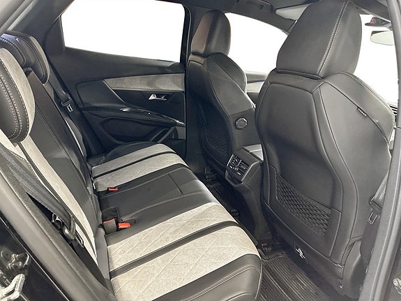 Peugeot 3008 8 of 15