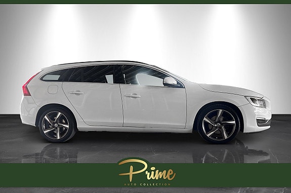 Volvo V60 2 of 24