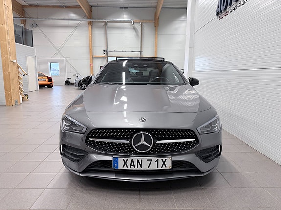 Mercedes-Benz CLA220 2 of 5
