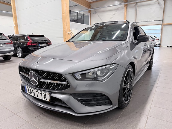 Mercedes-Benz CLA220 3 of 5