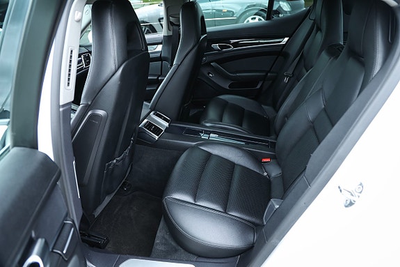 Porsche Panamera 12 of 19