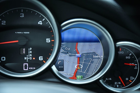Porsche Panamera 17 of 19
