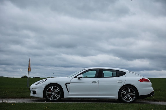 Porsche Panamera 9 of 19