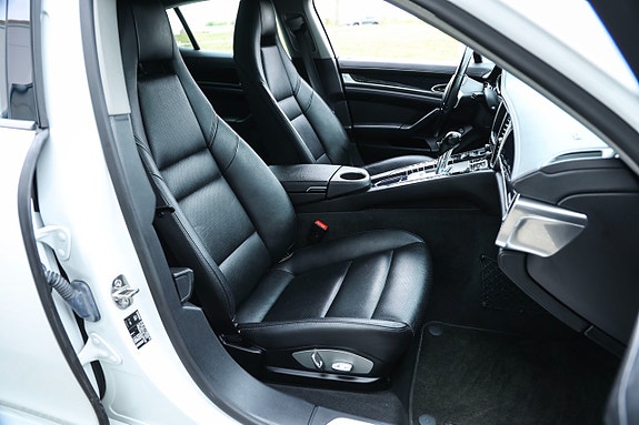 Porsche Panamera 15 of 19