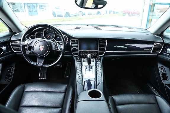 Porsche Panamera 16 of 19