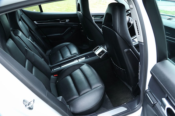 Porsche Panamera 13 of 19