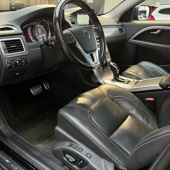 Volvo XC70 9 of 13