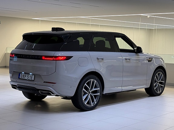 Land Rover Range Rover Sport 4 of 5