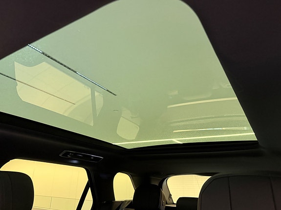 Land Rover Range Rover Sport 15 of 21