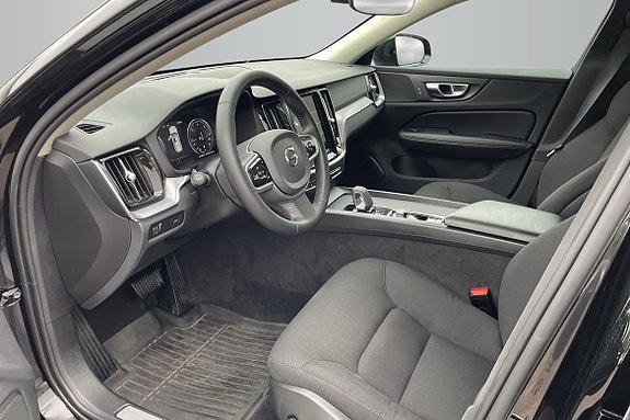 Volvo V60 Cross Country 10 of 17