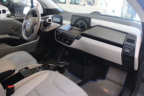 BMW i3 9 of 13