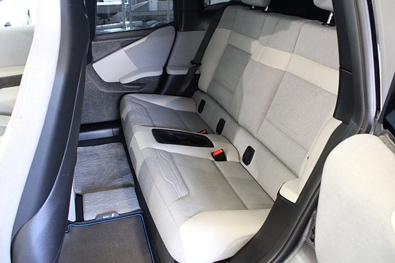 BMW i3 7 of 14