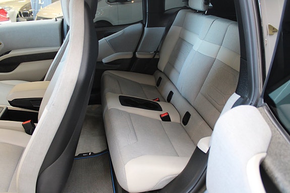 BMW i3 8 of 13