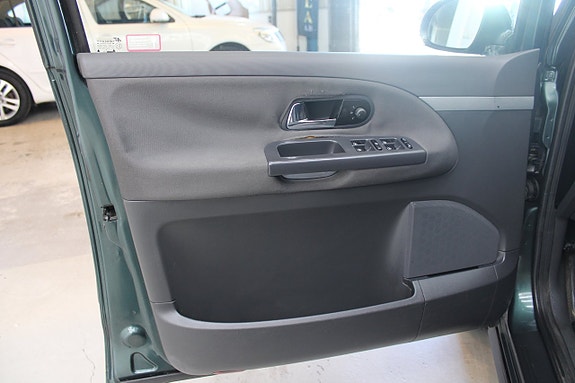 Volkswagen Sharan 7 of 13