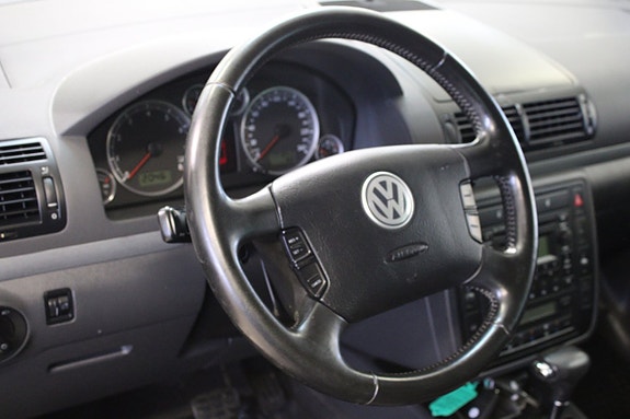 Volkswagen Sharan 11 of 14