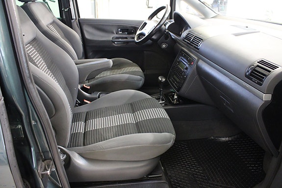Volkswagen Sharan 6 of 14