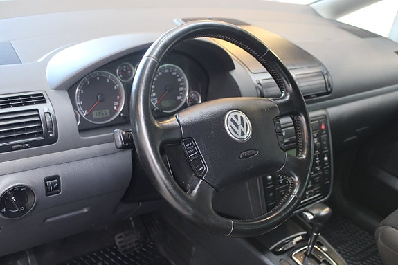 Volkswagen Sharan 13 of 13