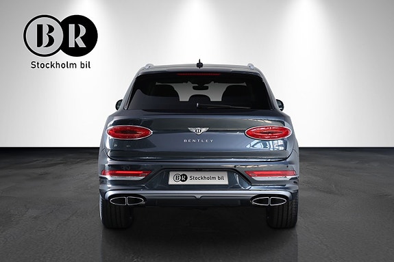 Bentley Bentayga 5 of 5