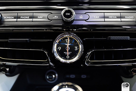 Bentley Flying Spur 18 of 23