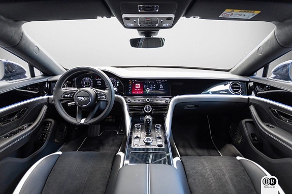 Bentley Flying Spur 8 of 23