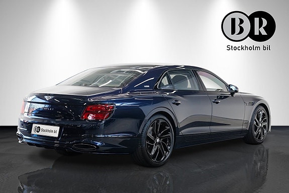 Bentley Flying Spur 3 of 5