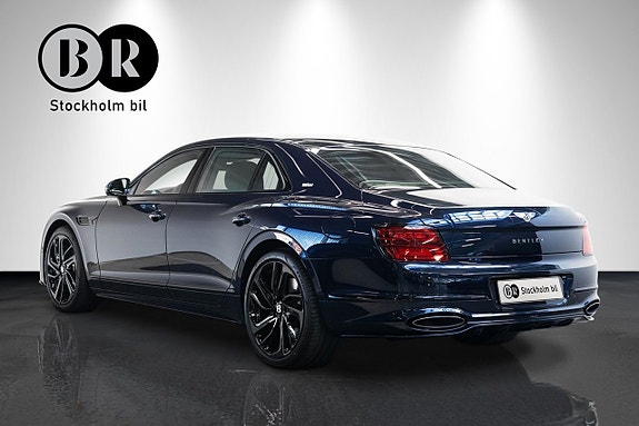 Bentley Flying Spur 5 of 5